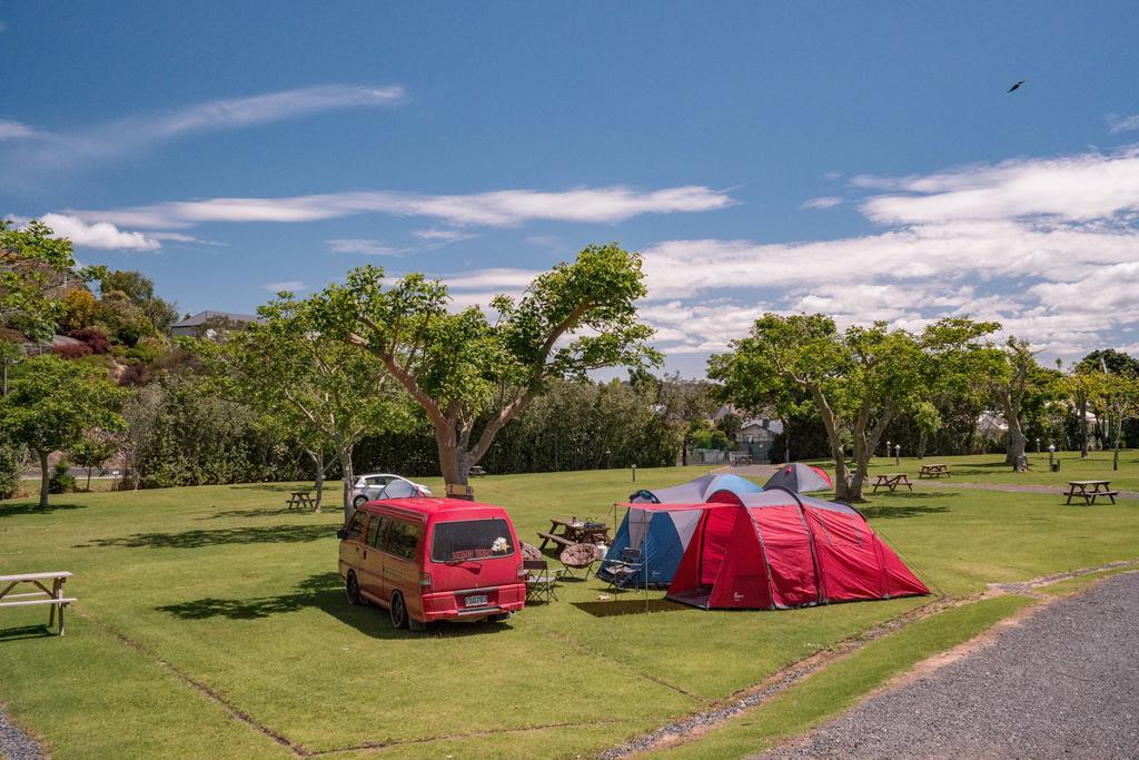 Russell Top 10 Holiday Park ภายนอก รูปภาพ